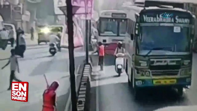 Temizlik işçisi otobüsün altında kalarak can verdi