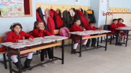 Burdur İlkokul Öğrencilerinden Polis ve Askere Mektup
