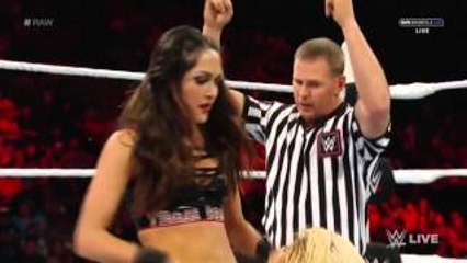 WWE Raw, 21/09/15: Brie Bella Vs Charlotte, Español - Latino