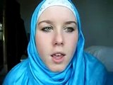 American Woman Converts to Islam in Internet
