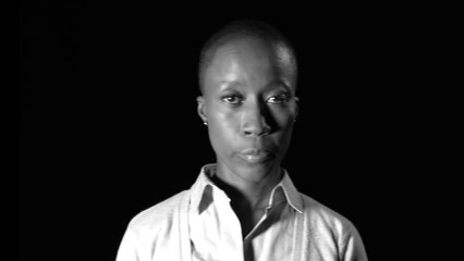 Rokia Traoré chante "Né So"