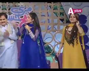 Qandeel baloch beautifully sung Nazia Hasan Song in Morning Show