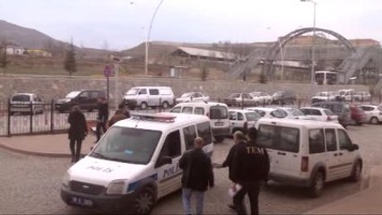Fetö/pdy Operasyonu Gözaltına Alınan 10 Kişi, Sağlık Kontrolünden Geçirildi
