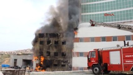 Keşan'da Hastane İnşaatında Yangın