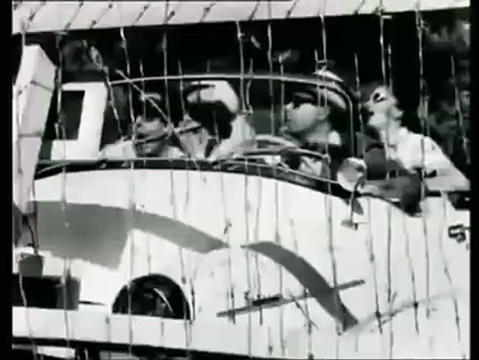 Πελάτες μου...! ατάκα που έμεινε στην Ιστορία από τον τον Θανάση Βέγγο