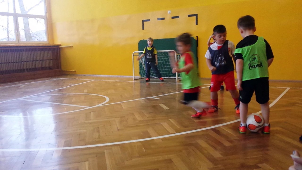 22 marca 2016       1 trening Bruna  w akademii Mielcarskiego