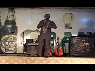 Asolo - Edo Stand-Up Comedy 2014(00h53m58s-00h54m28s)