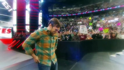 Daniel Bryan returns to the United Kingdom for SmackDown
