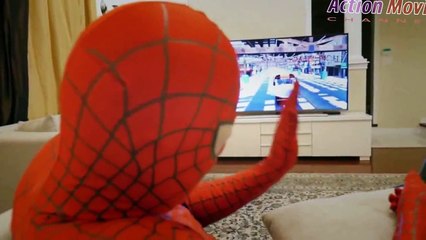 Télécharger la video: Spiderman VS Carnage in Real Life Superhero Movie EPIC BATTLE Funny Superheroes Battle Kids[HD]