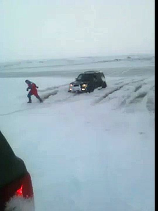 Barbí krúser fastur á Soleyjarhöfðavaði