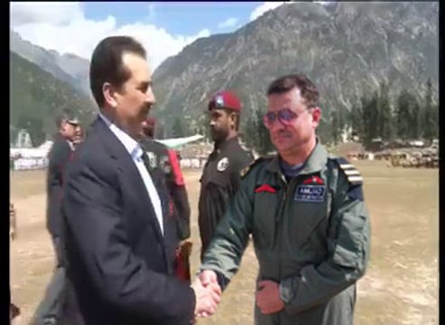Pakistani General Raheel Sharif Salute & shake hand with pilot Amjad hussain in swat kalam festival 2015
