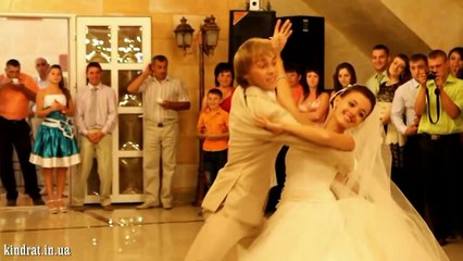 Удивительный свадебный танец