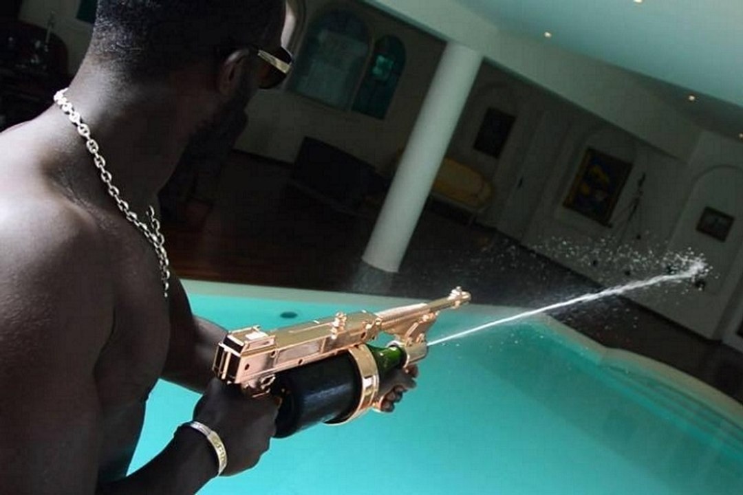 Champagne Gun