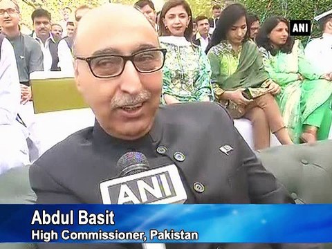 Hurriyat leaders attending Pak. Day reception is not an issue Pak envoy