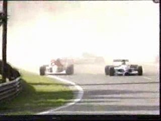 F1 Belgium 1992 - Senna  helps crashed Comas