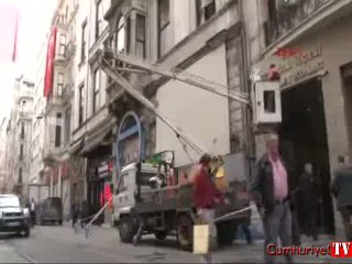 İstiklal Caddesi'nde saldırının izleri siliniyor