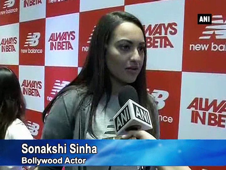 Sonakshi Sinha upset about step-motherly treatment with women cricket team