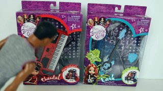 Barbie vende guitarra e teclado Para Ken e Dudu montar Super Banda Completo Em Portugues