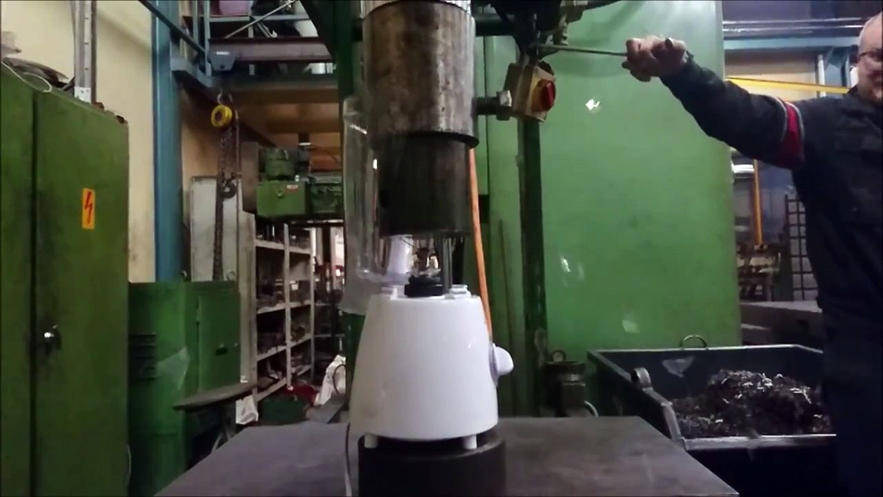 Can you crush blender or blend hydraulic press?