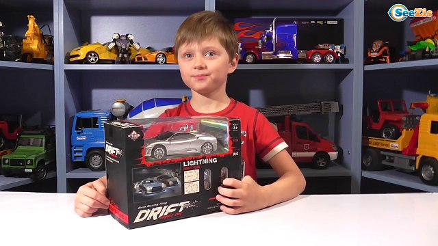 Гоночная Машина Феррари. Распаковка новой машинки от Игорька. Видео для детей. Tiki Taki Boys