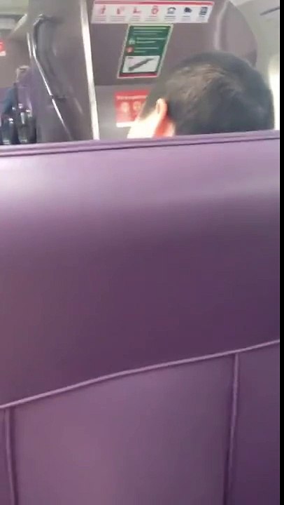 Un pervers se fait griller en train de filmer sous la jupe d'une fille