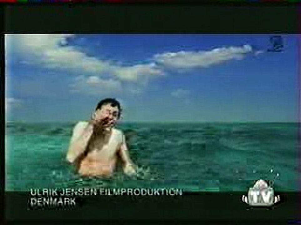 Banned Commercial - 3 Girls Take Off Bikinis From Denmark