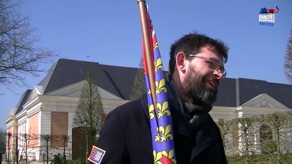 Retour en France de l'anneau de Jeanne d'Arc : la présentation au public (Puy du Fou, 20 mars 2016)