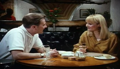 Minder  S08  E07  A Bird In The Hand Is Worth Two In Shepherds Bush