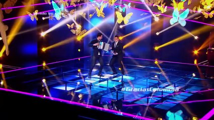 Alejandro Palacio cantó Alicia adorada de J. Polo V. – LVK Col – Especial Gracias Col – Ca