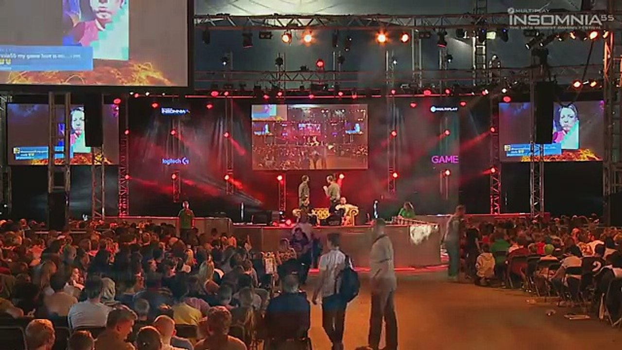 SQUID VS. DANTDM  Gaming Showdown LIVE!! 36