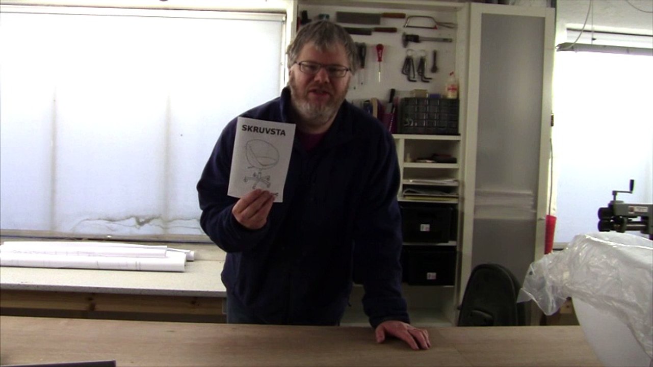 Assembling the IKEA SKRUVSTA Chair