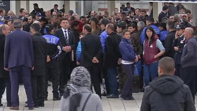 Şehit Polis Murat Yatarkalkmaz Son Yolculuğuna Uğurlandı