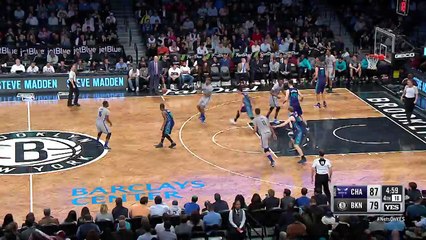 Rondae Hollis-Jefferson Throws Down a Rim-Rocking Jam!