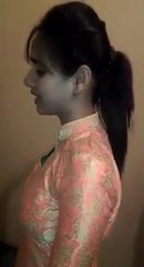 下载视频: Wah kya awaz hay, punjabi girl singing, urdu funny videos, punjabi mujra, pakistani funny videos, indian funny videos, urdu songs, bollywood songs, pakistani songs, home girls dance, local girls dance, tapay tang takor r.