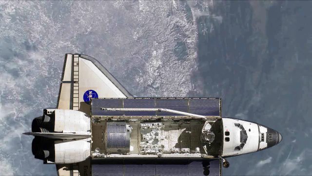 Amazing Space Shuttle encounter with UFO? Space Junk? Satellite? Crystal clear video!