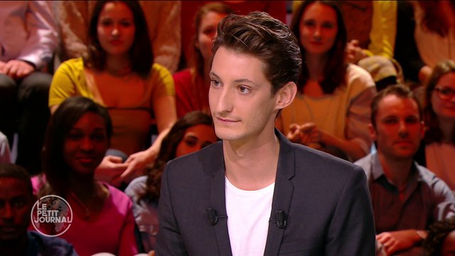 Five, le film de potes de Pierre Niney - Le Petit Journal du 23/03 - CANAL +