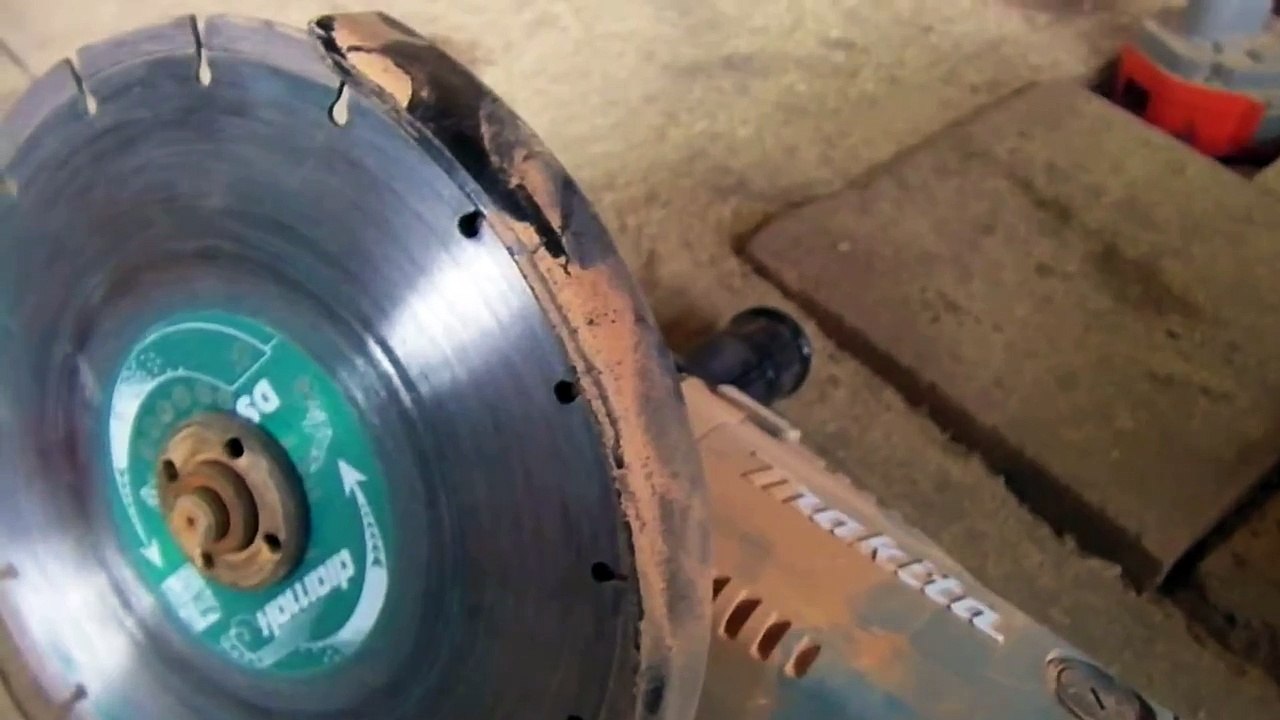 Makita 9020 angle grinder. Brick cutting