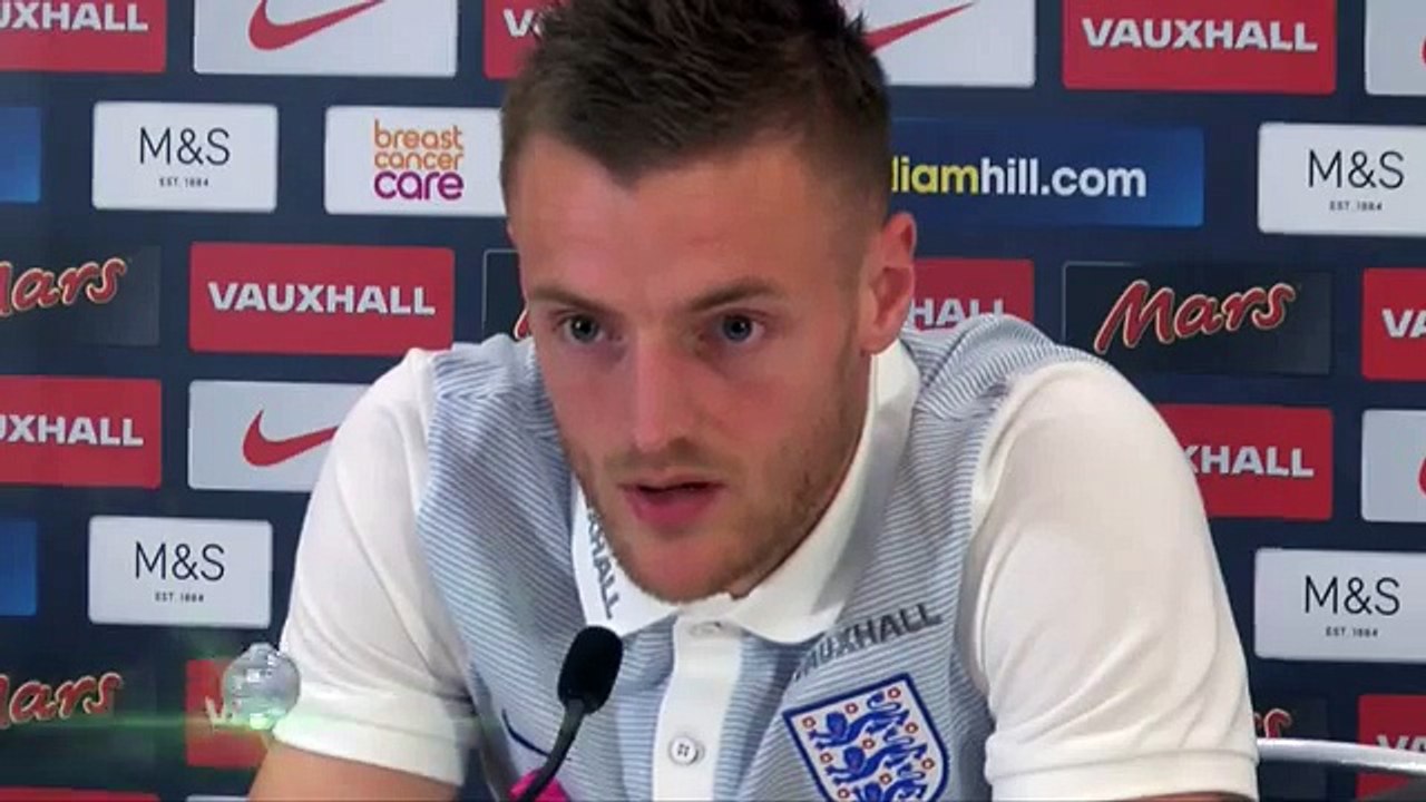 Jamie Vardy zu Leicester-City-Hype: 'Schön, mal rauszukommen' | Deutschland - England | EM 2016