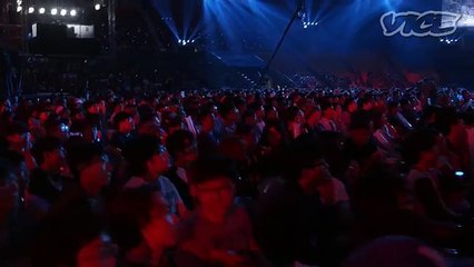 The Celebrity Millionaires of Competitive Gaming (Full Length) 122