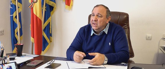 AGORA MEDIA | În satul Luna se vor amenaja trotuare - discuţie cu primarul Laurenţiu Tör