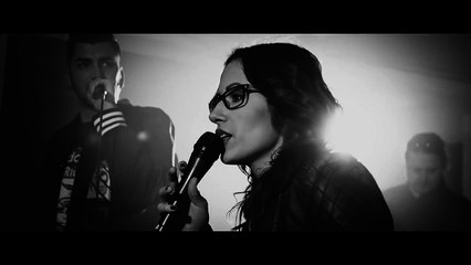 Follow The Flow Valami baj van az éggel [OFFICIAL MUSIC VIDEO]