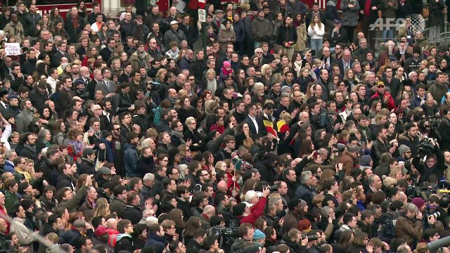 Belgians observe minute of silence for Brussels victims (2)
