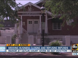 Wedding business closing and refusing refunds