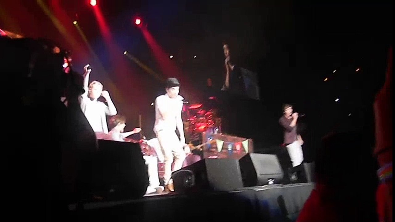 Harry said 'Scooby doo' instead of 'Its gotta be you'  Scooby Doo