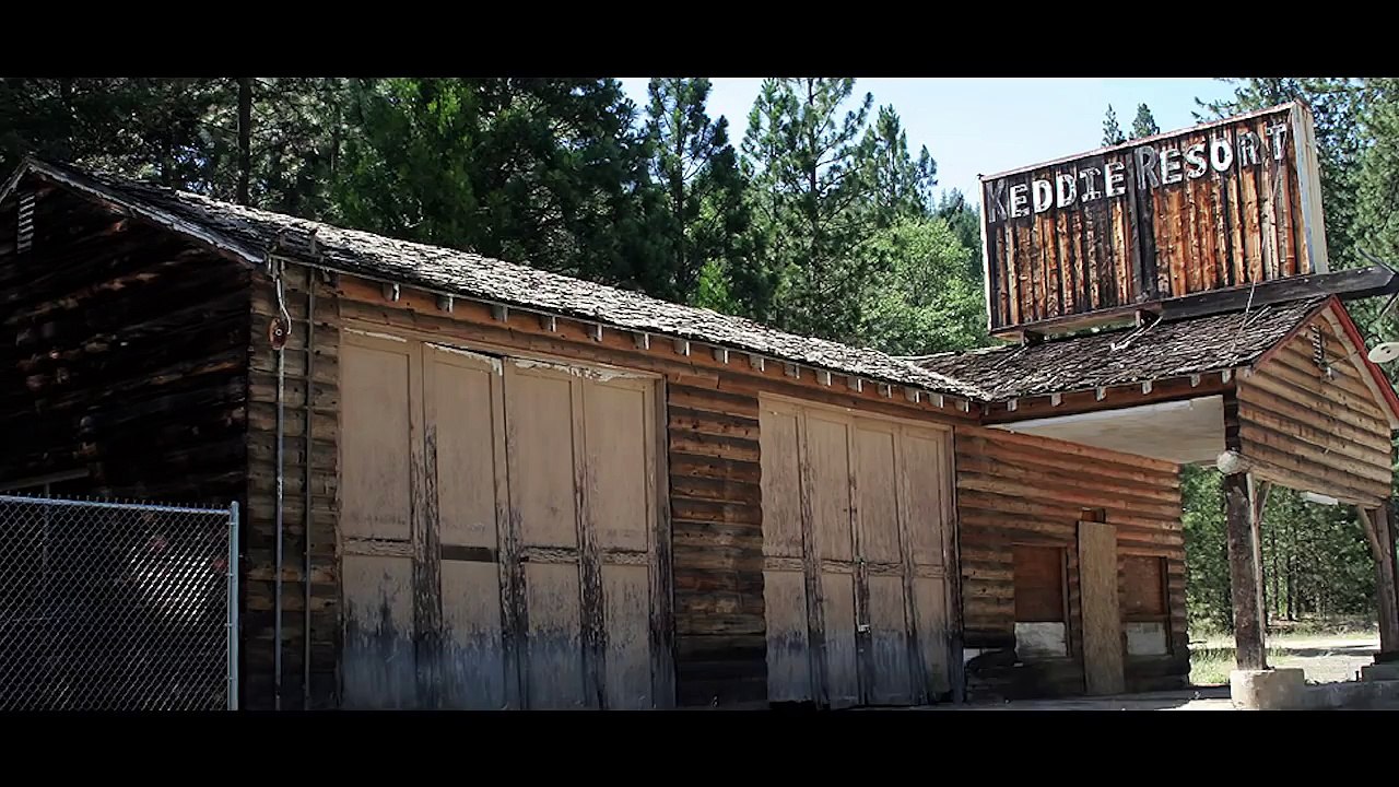 10 REAL Stories Behind Terrifying Horror Films