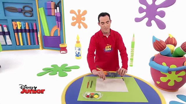 Art Attack - Technique du chien accordéon - Disney Junior - VF