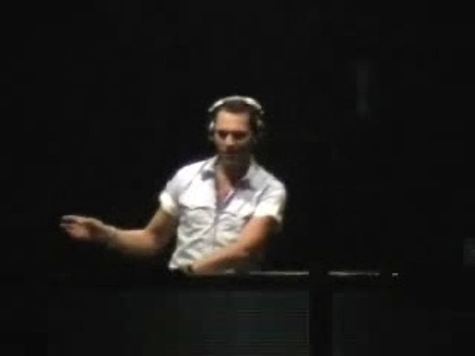 Tiësto Hasselt 2007 intro