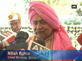 CM Nitish Kumar celebrates Holi