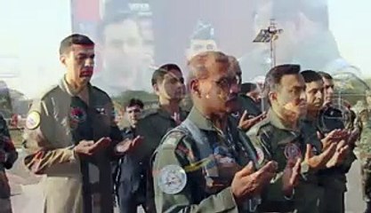Air Chief Marchal Sohail Aman Flying Jet Plane At Youm e Pak