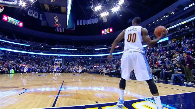 Emmanuel Mudiay plante un buzzer-beater incroyable